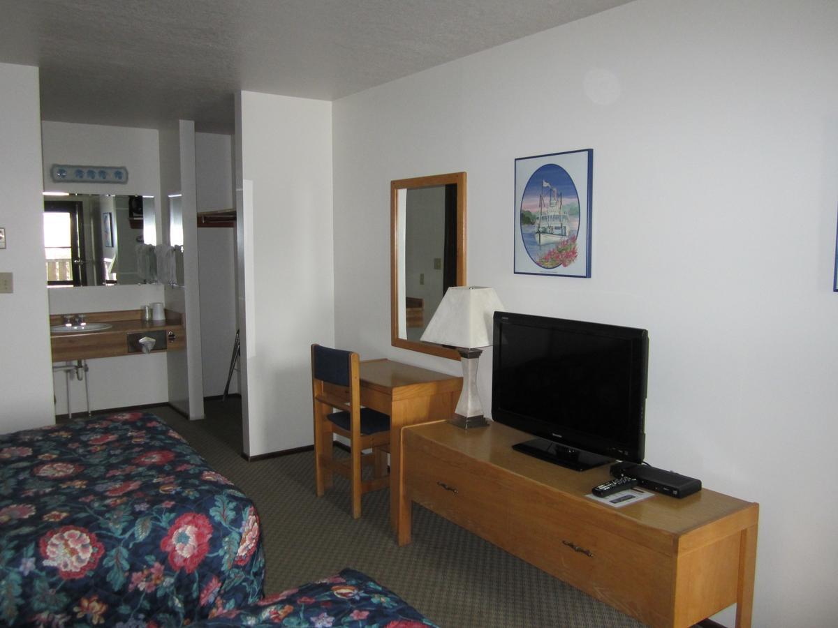 Airport Chalet Whitehorse Extérieur photo