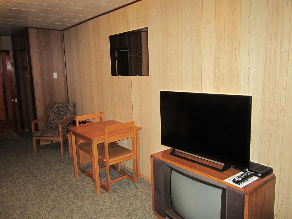 Airport Chalet Whitehorse Extérieur photo