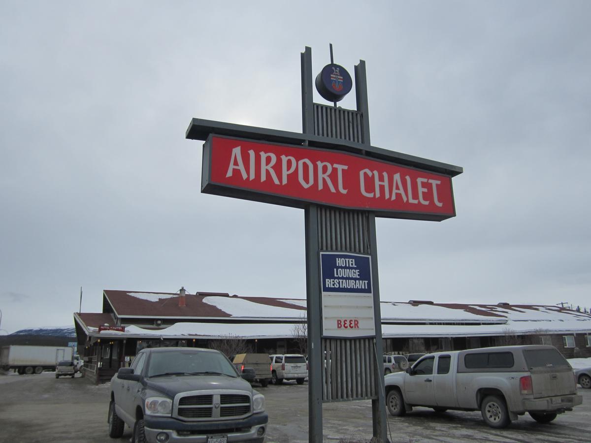 Airport Chalet Whitehorse Extérieur photo